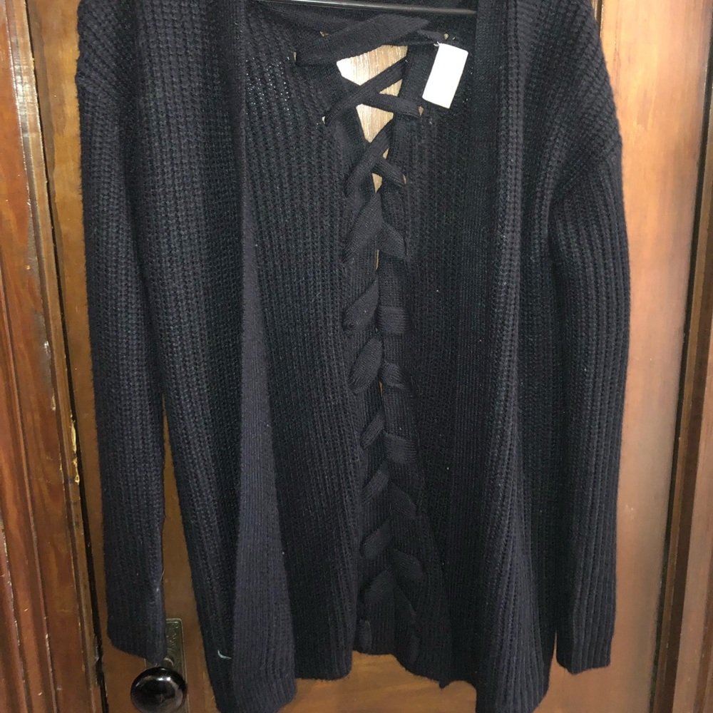 Clothes - Picture 6 of 8